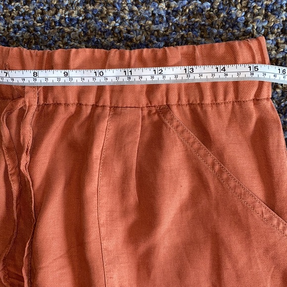 Ann Taylor LOFT linen shorts in beautiful cinnamon color. - Picture 6 of 8